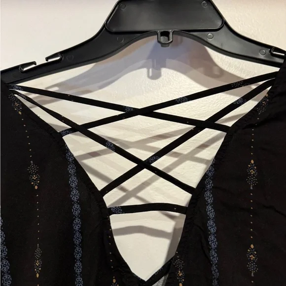 Torrid Flowy Blouse - Picture 6 of 7